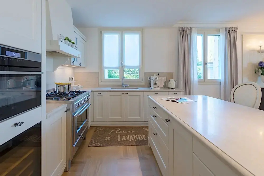 Luxury Lakefront Catullo A1 by Wonderful Italy