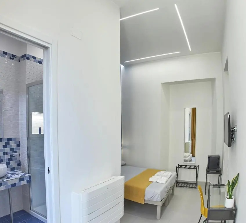 V10 GUEST HOUSE - Vanvitelli 10