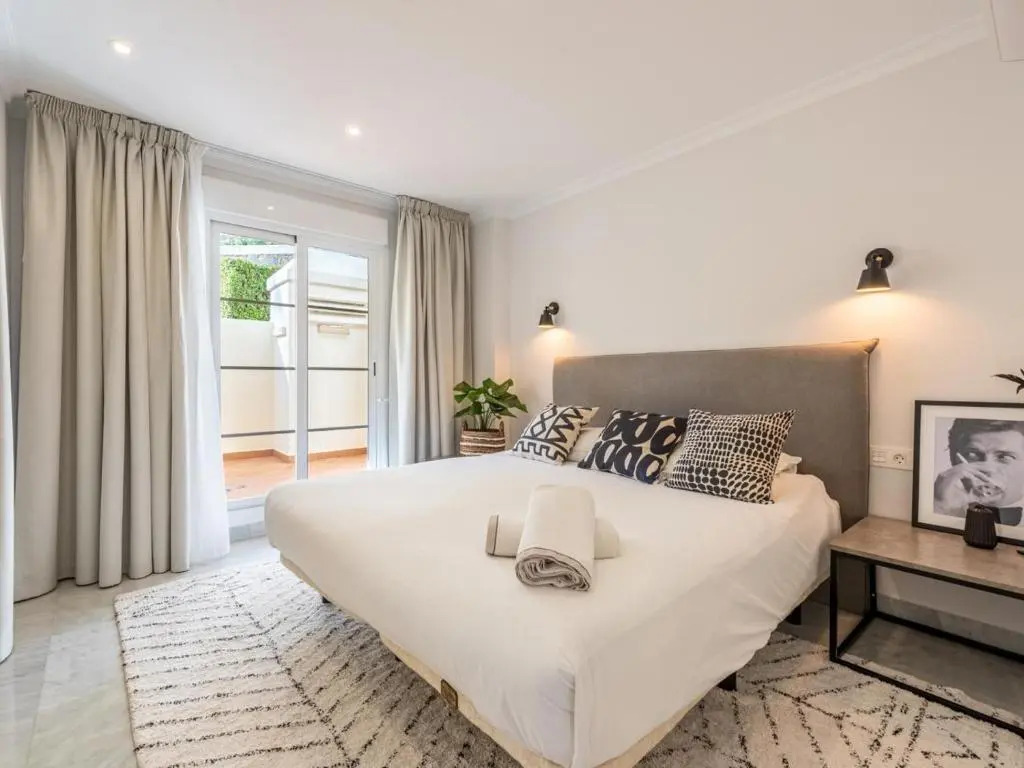 Señorio de aloha 3 bedroom duplex within walking distance to Puerto Banus