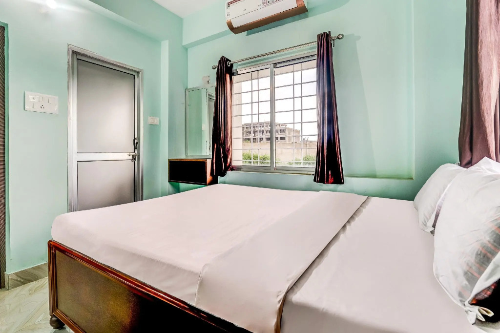 Hotel Ashish Kiran by OYO Rooms