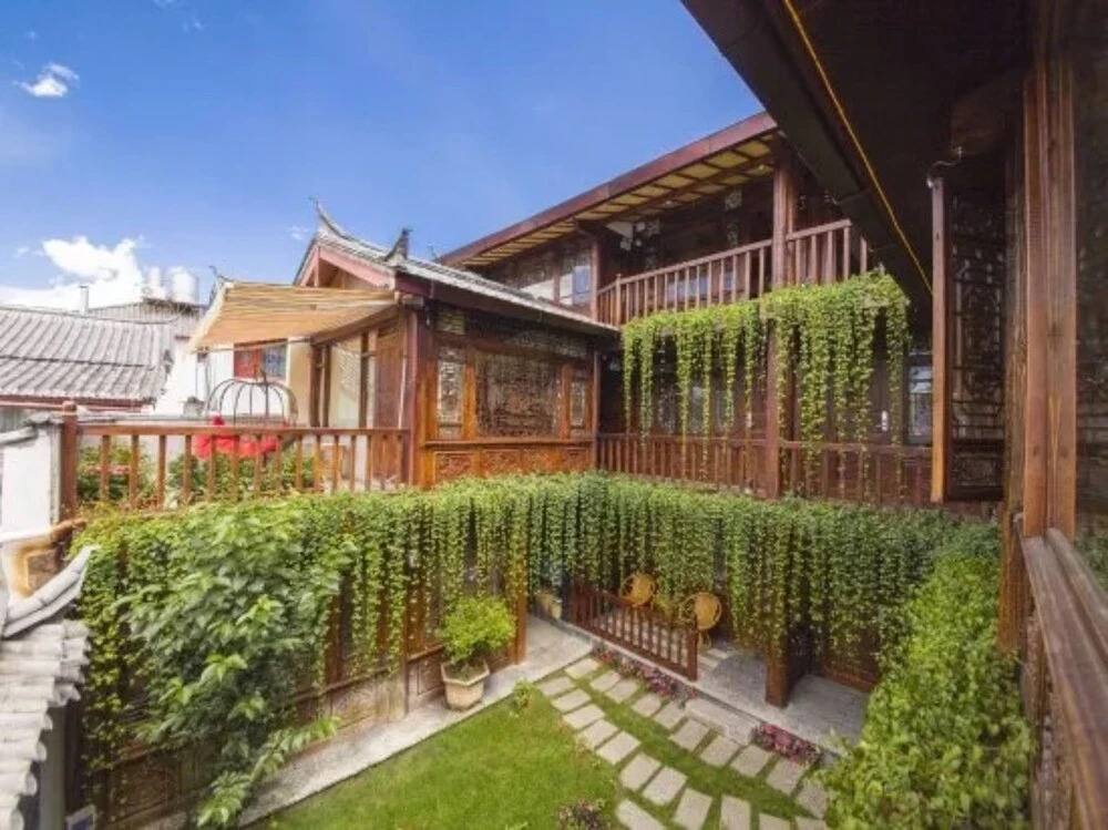 Lijiang Yupin Courtyard Inn