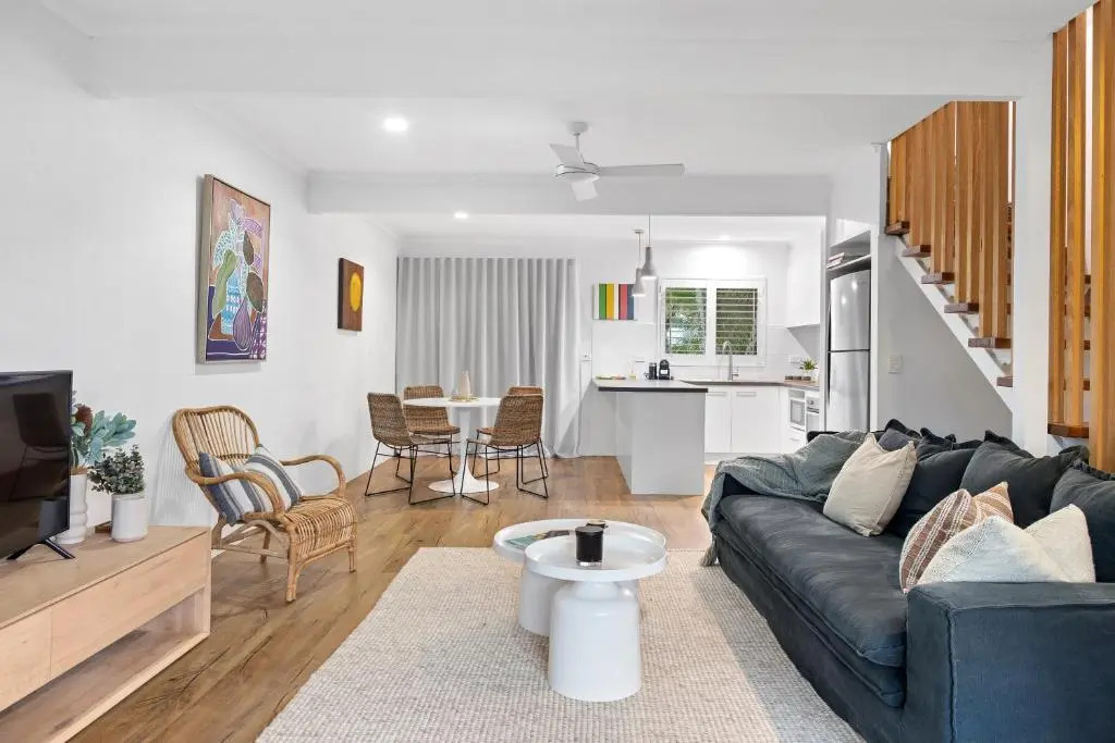 Apartment 1, 11 Munna Crescent