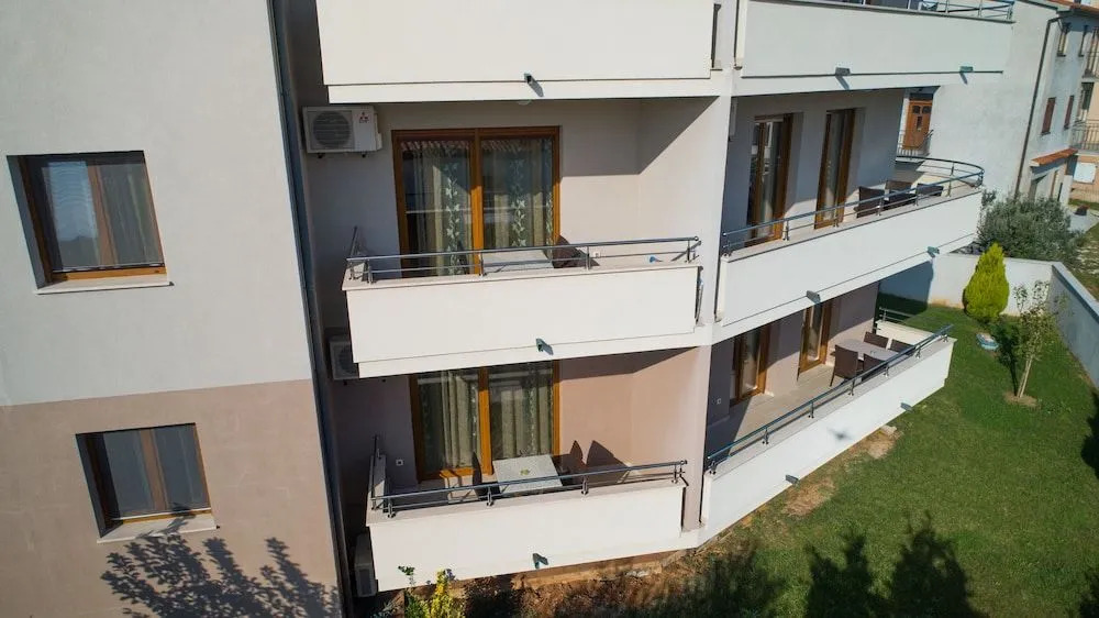 Apartments Oliva