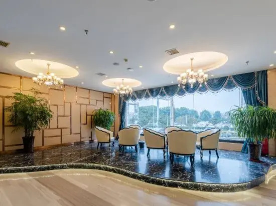 Huazhi Hotel Fuyang