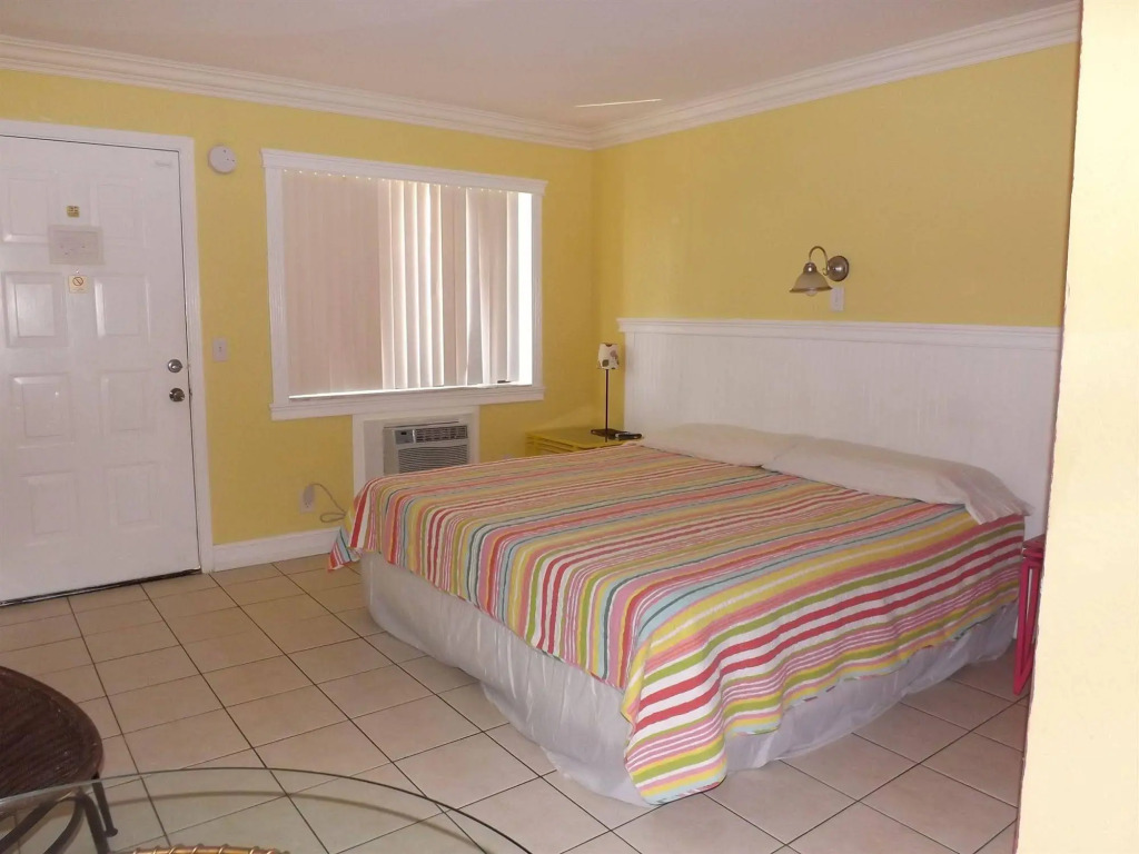 Palm Breeze Hotel