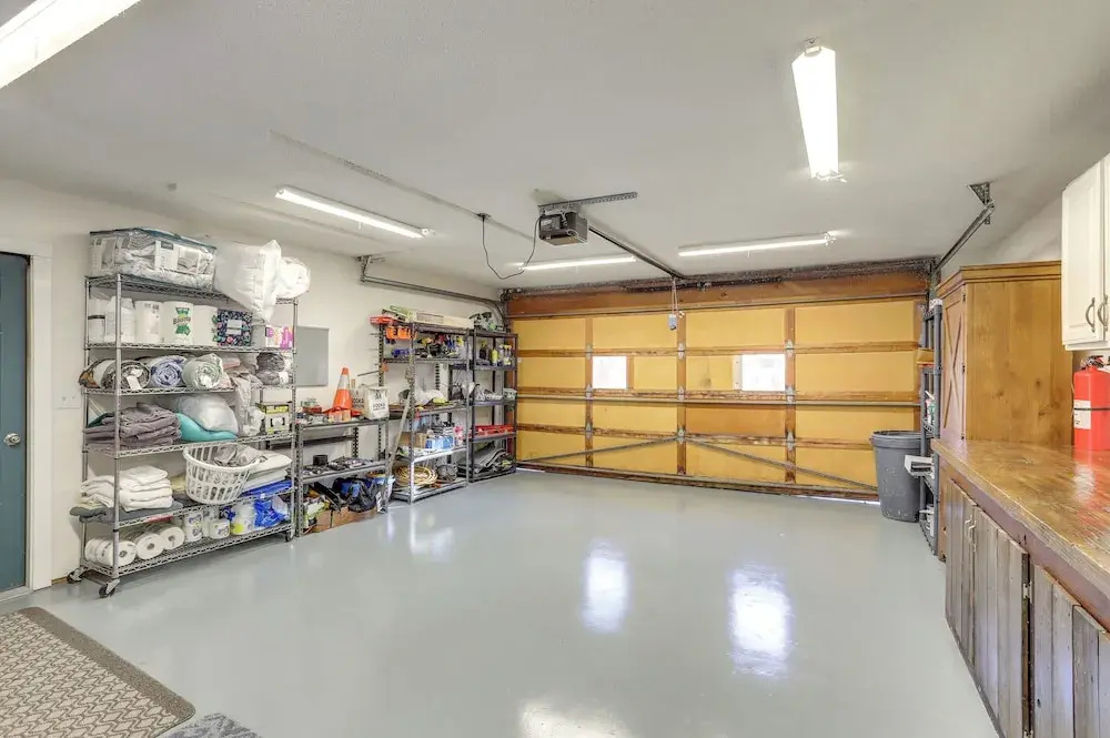 7 Mi to Downtown Denver: Lakewood Gem w/ Deck!