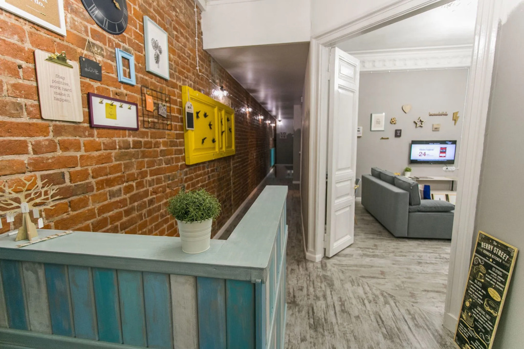 Robinhouse