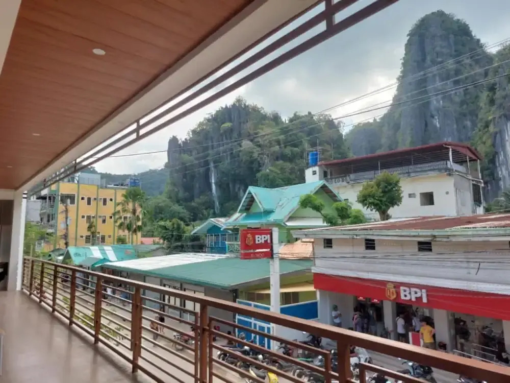 beehive elnido tourist inn