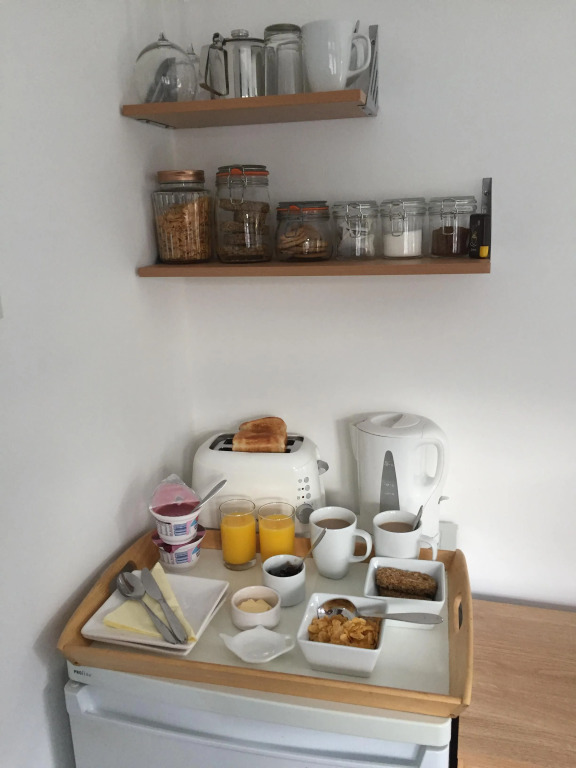 Basingstoke En Suite Room in Garden Annex