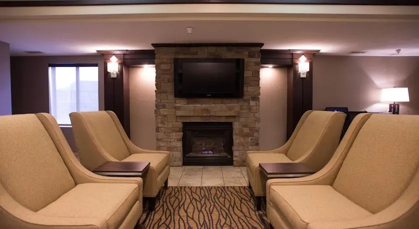 Holiday Inn Express & Suites Topeka West I-70 Wanamaker by IHG