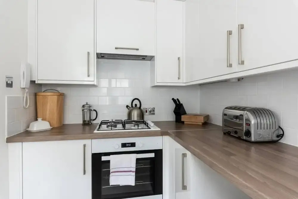 Modern 1 Bed Apartment Minutes From Brighton Beach