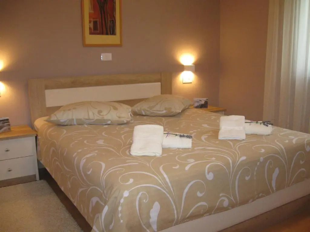 Ane Apartment