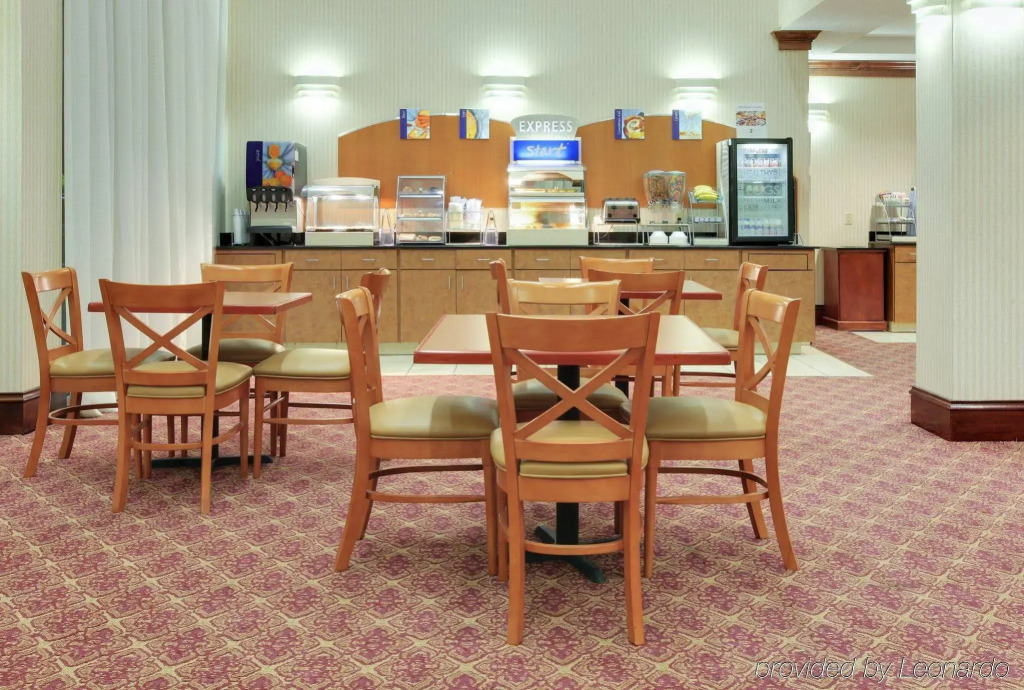 Holiday Inn Express Hotel & Suites Canton by IHG