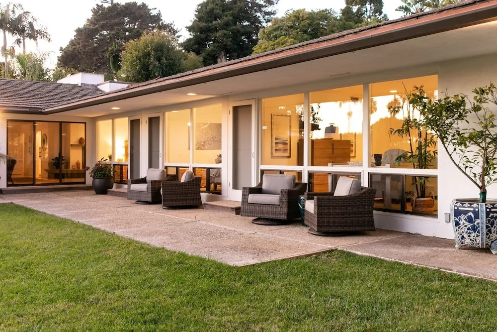 New Listing! Palatial Beachfront W/ Casita 6 Bedroom Home