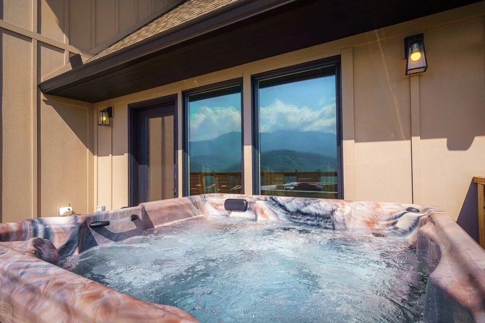 Smoky Mountain High 4 Bedroom Home by Redawning