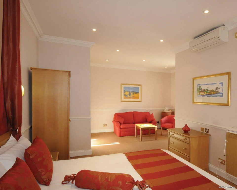 Bromley Court Hotel London
