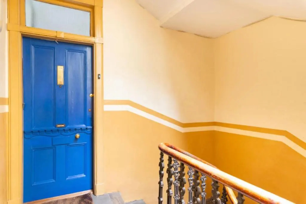 425 Quirky and Charming 2 Bedroom Seaside Apartment in Portobello