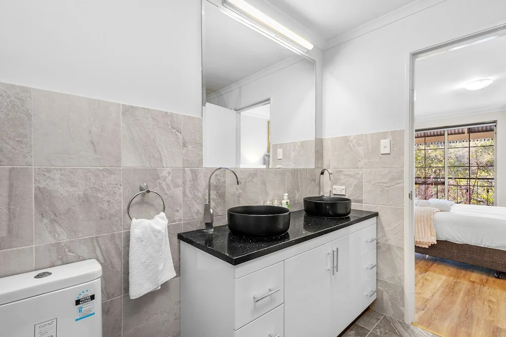 3bdr Sauna Pool Gym Parking
