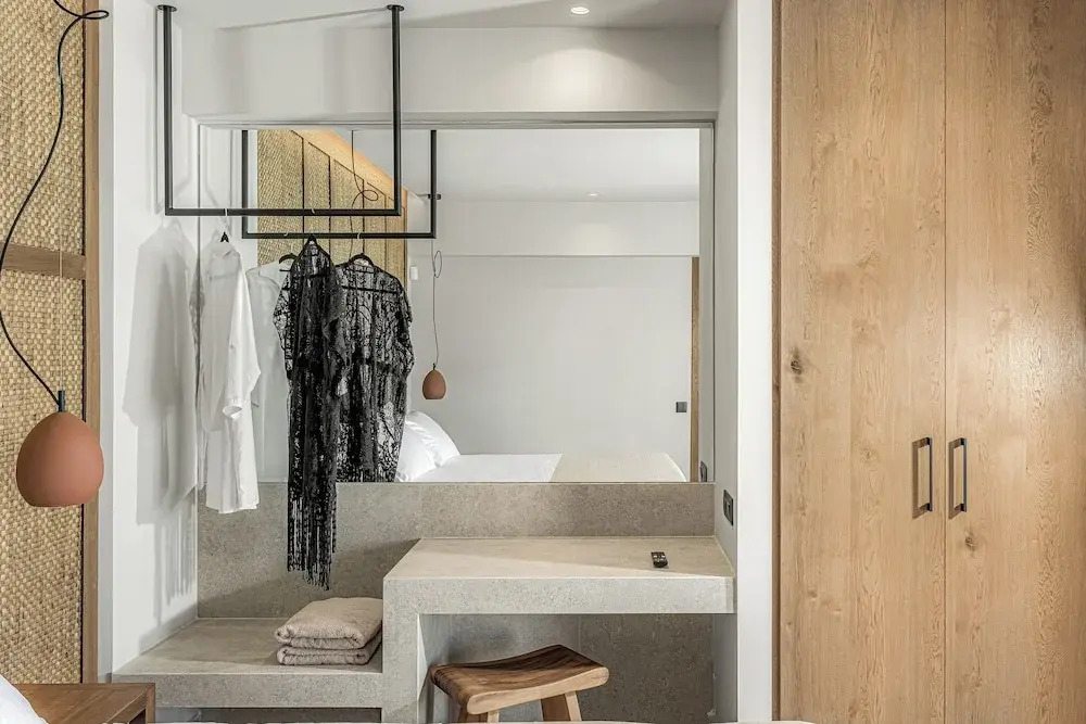 Lakka Suites