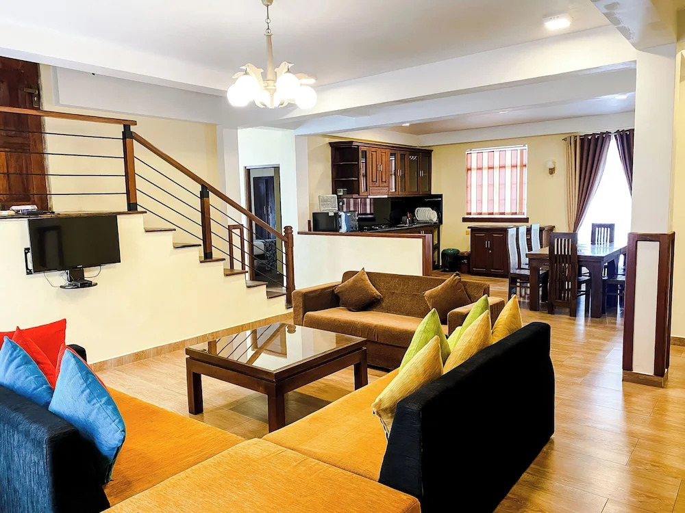 Summer Glow Guest - Nuwara Eliya
