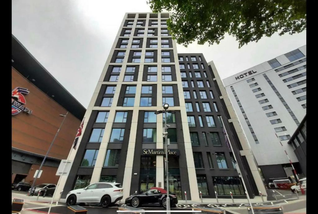 50 PERCENT OFF - Perfect for Long Stays - For Business, Professionals , Relocations & Families I Gym I Boardroom I Cinema I WIFI - Book today 2 Bed at Premium Executive Serviced Apartment - St Martins Place