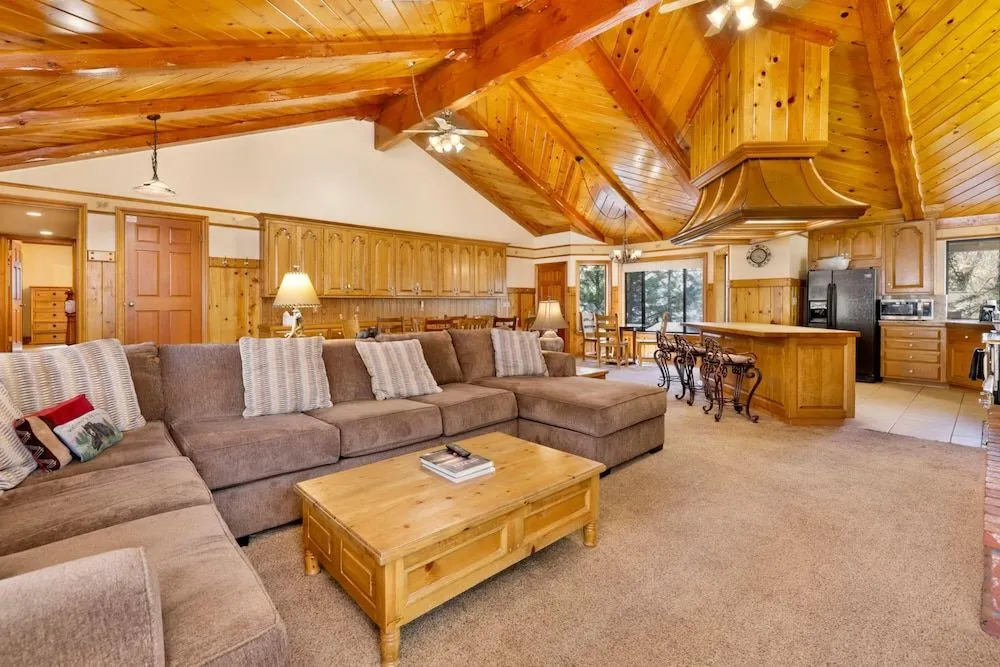 Bearfoot Lodge #2030 by Big Bear Vacations