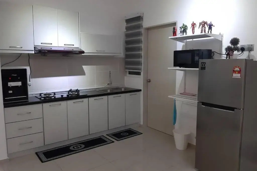 Avengers Homestay @ KLIA + FREE Wifi & Netflix