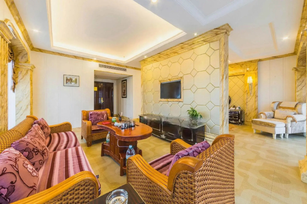 Mei Jiang Shan Hotel
