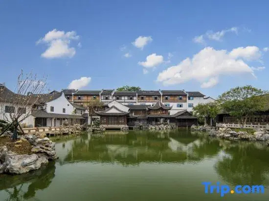 XUANDE GATE HOTEL