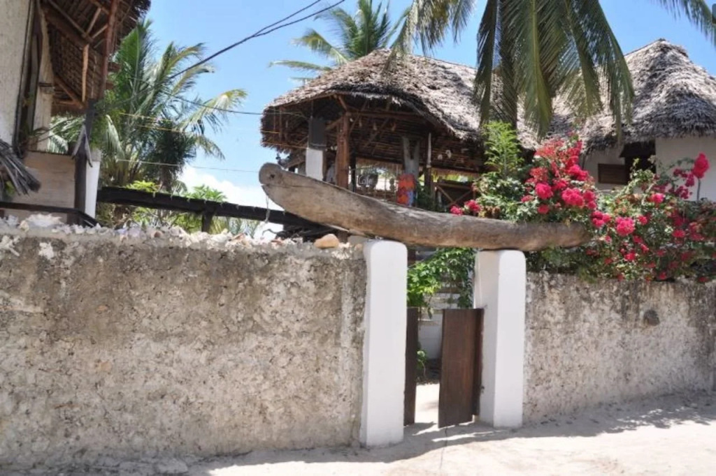 Mango Beach House