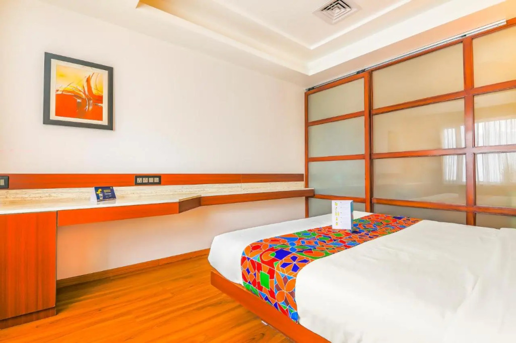 FabHotel High Rise Suites - Nr Marathahalli Bridge
