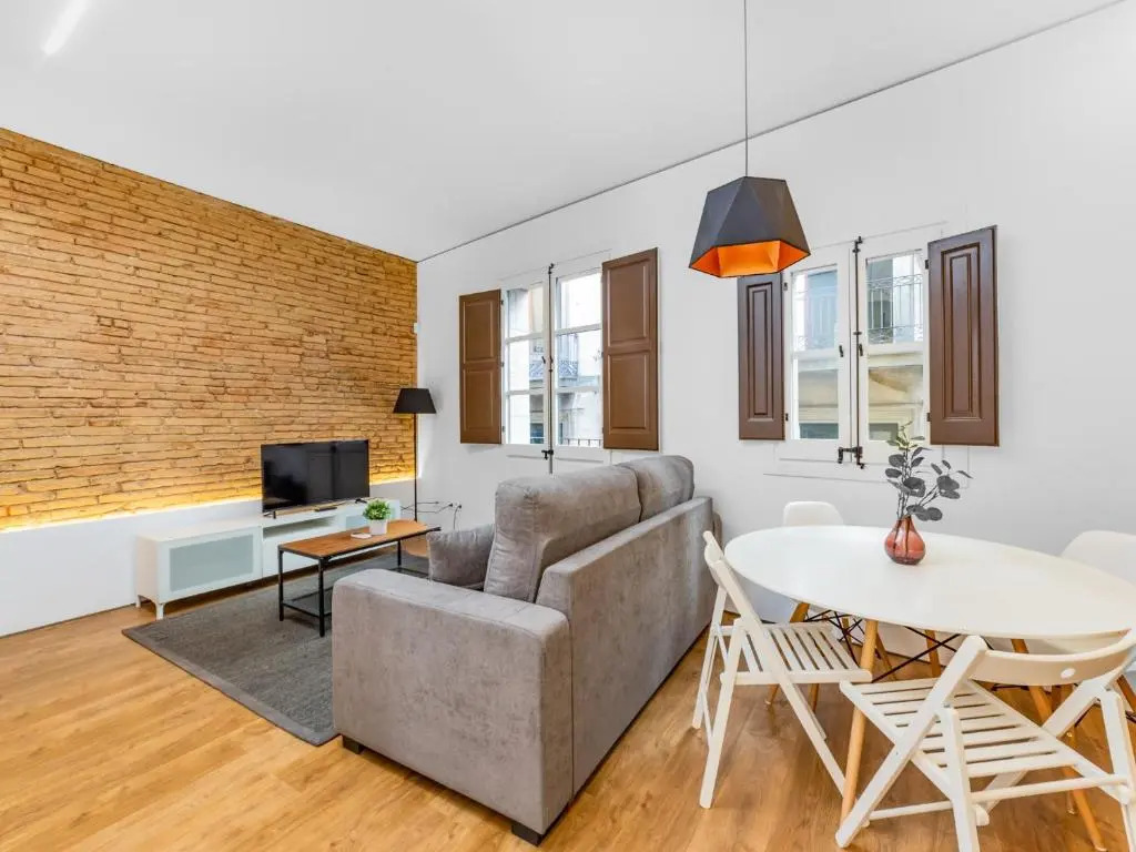 Lodging Apartments Amazing apartment by Ramblas with inner terrace