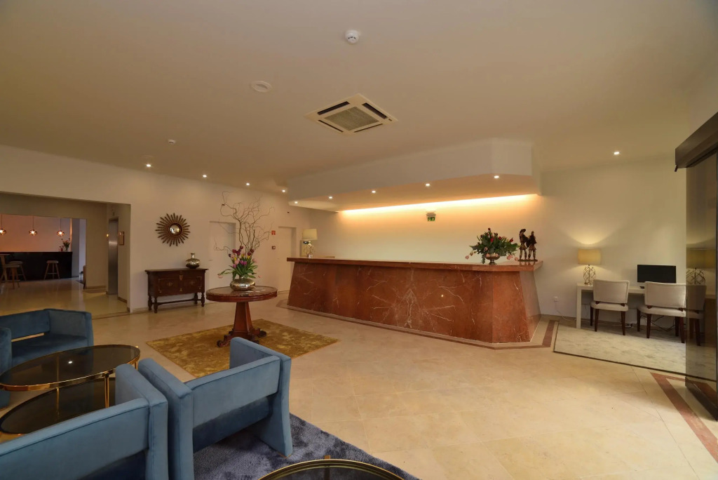 Porto Domus Hotel
