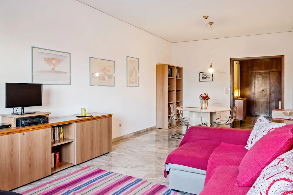 San Carlo Luminous Apartment