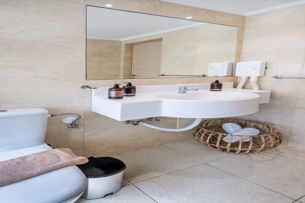 Smy Santorini Suites & Villas