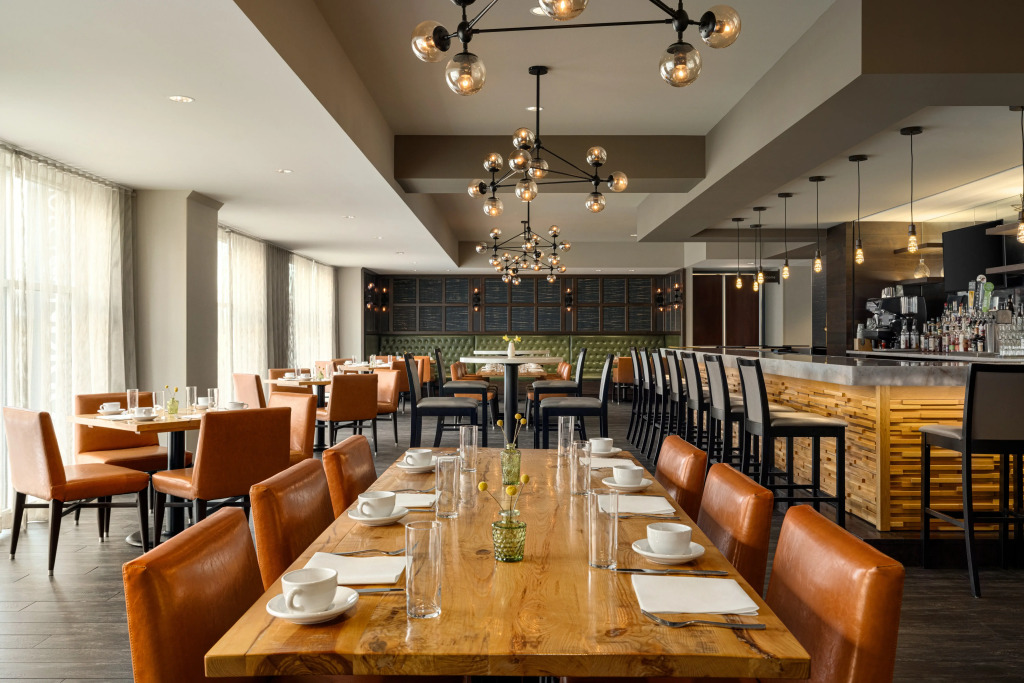 Hotel Indigo Naperville Riverwalk by IHG