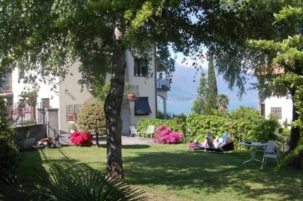 Wohnung ANNETTA mit Sicht auf See und Berge für 4-5 Personen