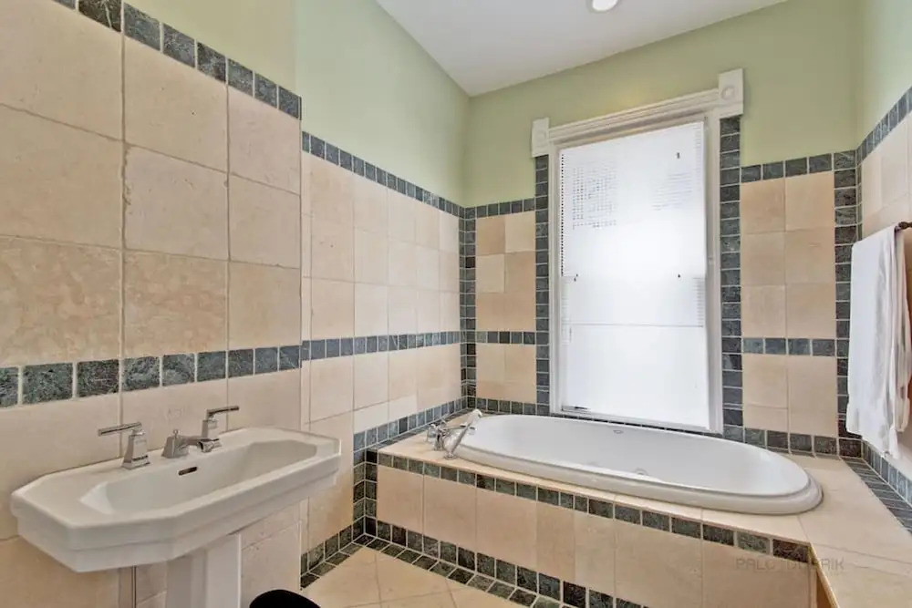Historic Luxury Townhouse on Chicago s Gold Coast