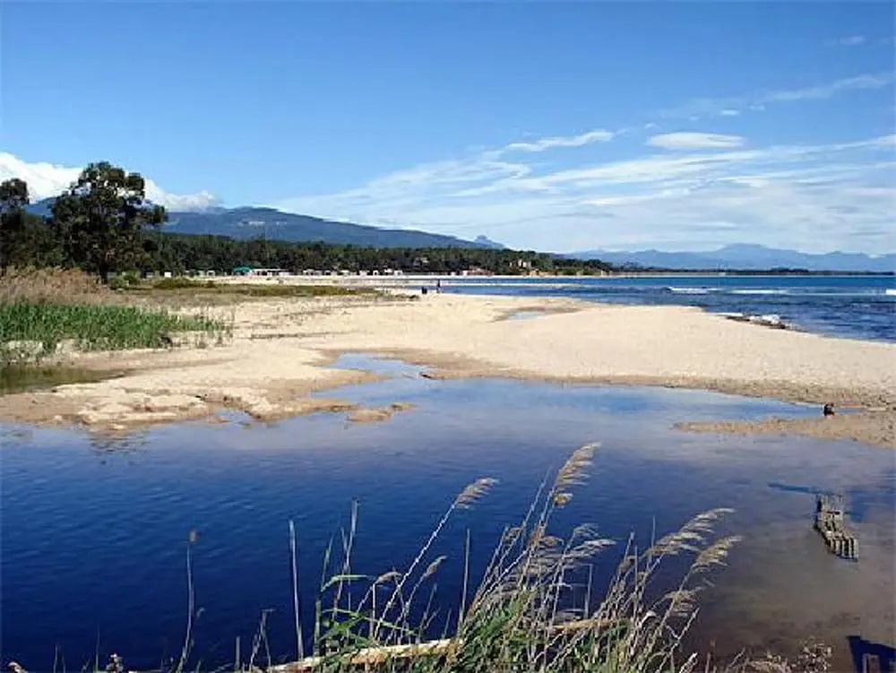 Apartment With one Bedroom in Sari-solenzara, With Wonderful sea View, Furnished Balcony and Wifi - 200 m From the Beach