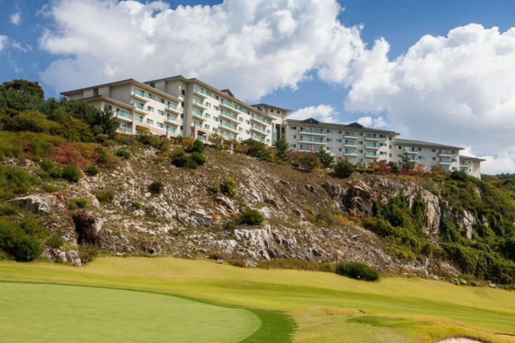 Oak Valley Resort Valley Village