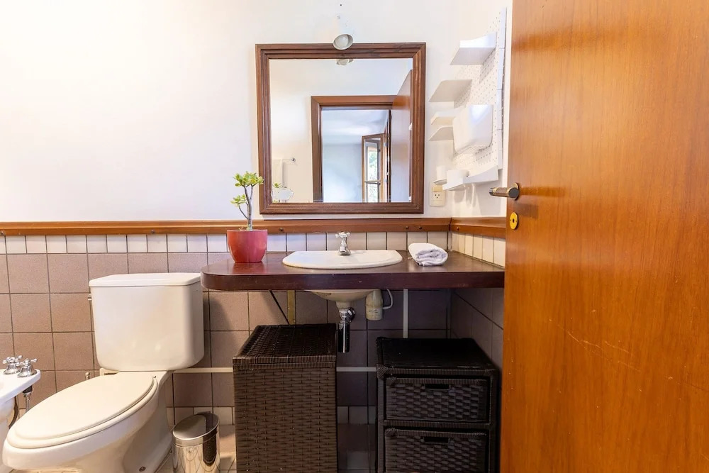 Casa ampla com piscina e churrasqueira