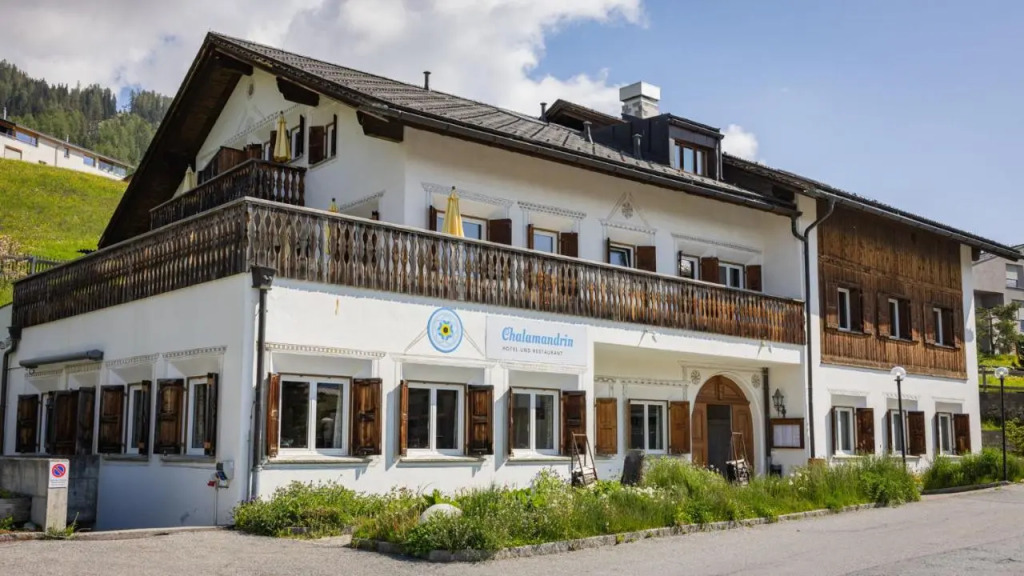Hotel Chalamandrin