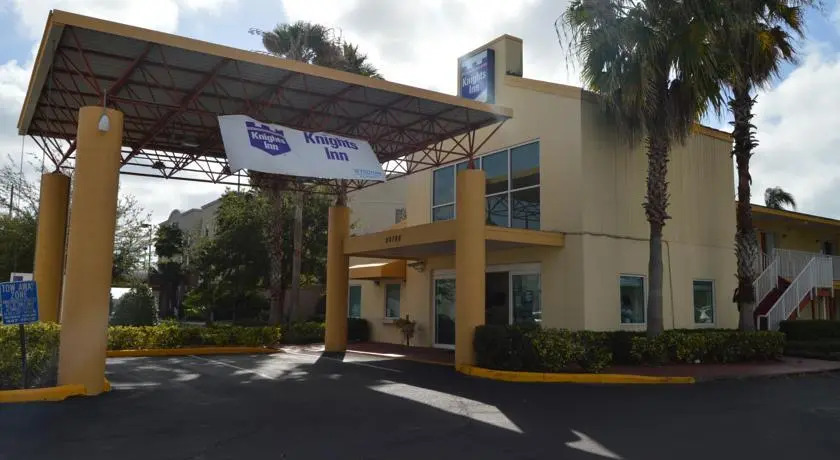 Americas Best Inn & Suites Clearwater
