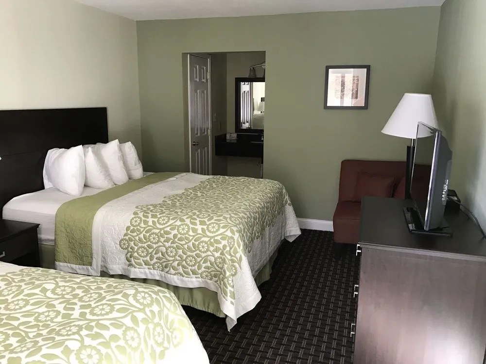 Days Inn Jellico - Tennessee State Line