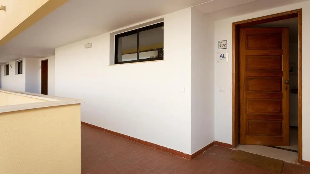Marina 2BDR Apartment With Balcony & Pool - 5min from beach by LovelyStay