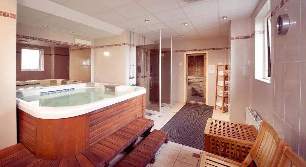 Home Hotel Drott
