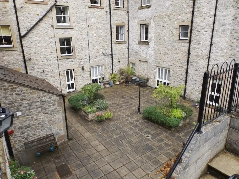 Pavilion Gardens Apartment