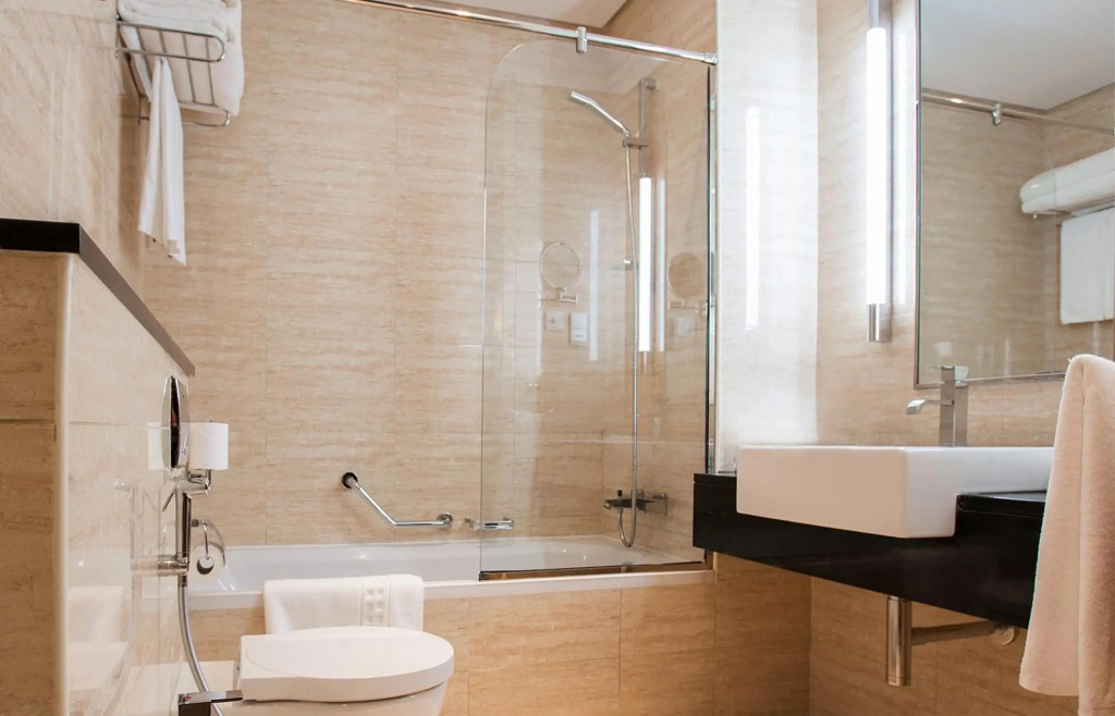 Pullman Dubai Jumeirah Lakes Towers