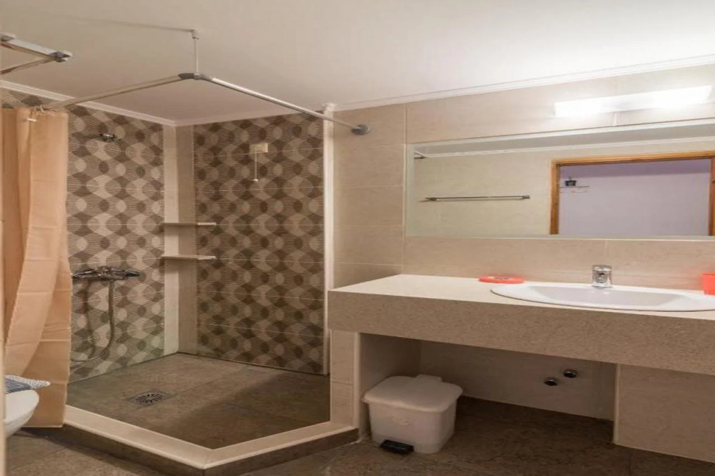 Eva Marina Hotel