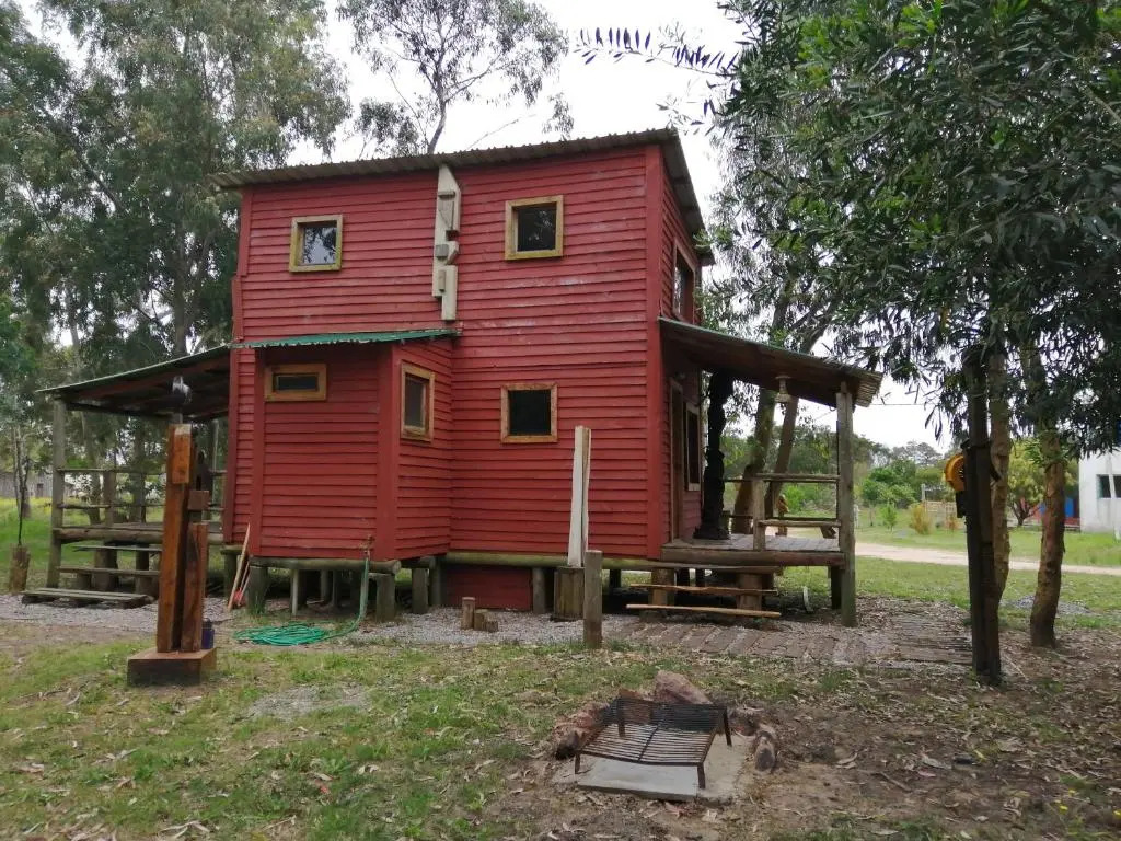 Ligustrum House